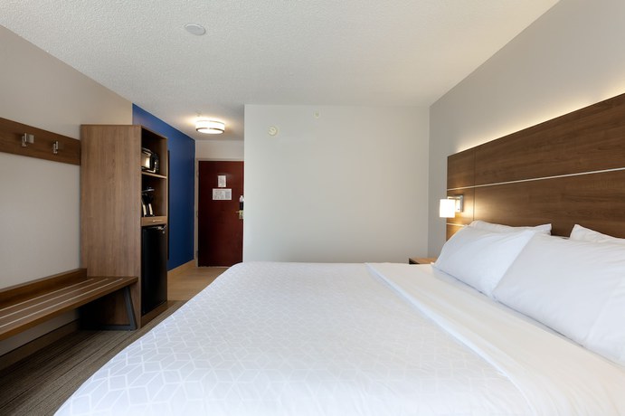Imagen de la habitación del Hotel Holiday Inn Express and Suites Milton East I-10, An Ihg. Foto 15