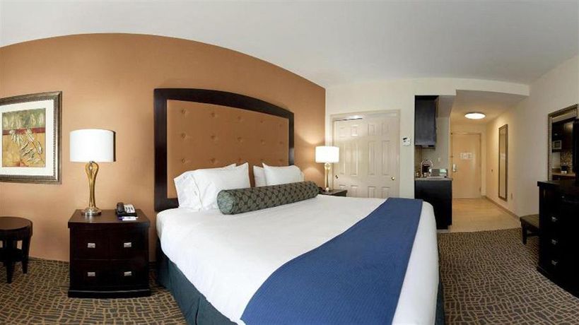 Imagen de los interiores del Hotel Holiday Inn Express and Suites Mobile/saraland, An Ihg. Foto 12