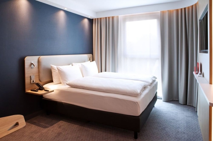 Imagen de la habitación del Hotel Holiday Inn Express and Suites Monheim Am Rhein by IHG. Foto 12
