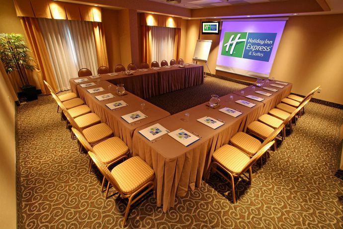 Imagen de los interiores del Hotel Holiday Inn Express and Suites Monterrey Aeropuerto, An Ihg. Foto 12