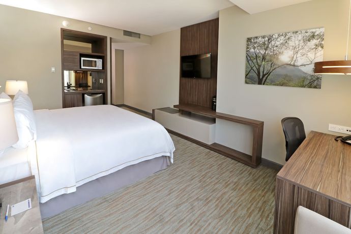 Imagen de la habitación del Hotel Holiday Inn Express and Suites Monterrey Valle, An Ihg. Foto 3