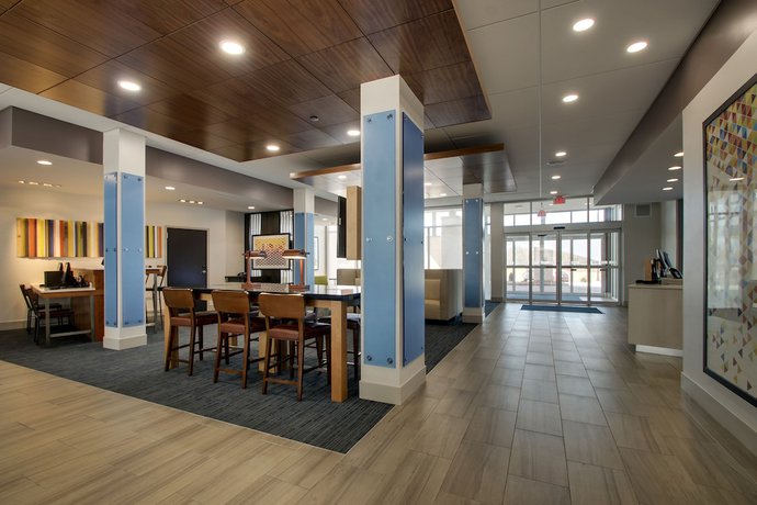 Imagen de los interiores del Hotel Holiday Inn Express and Suites Mount Vernon, An Ihg. Foto 19