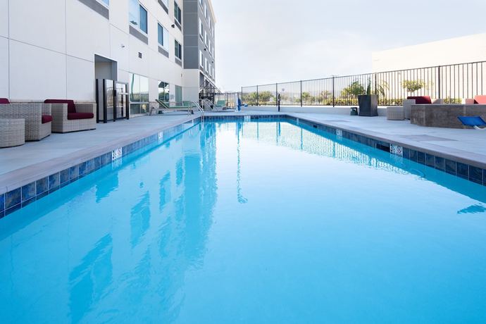 Imagen de la piscina del Hotel Holiday Inn Express and Suites Murrieta, an IHG. Foto 20