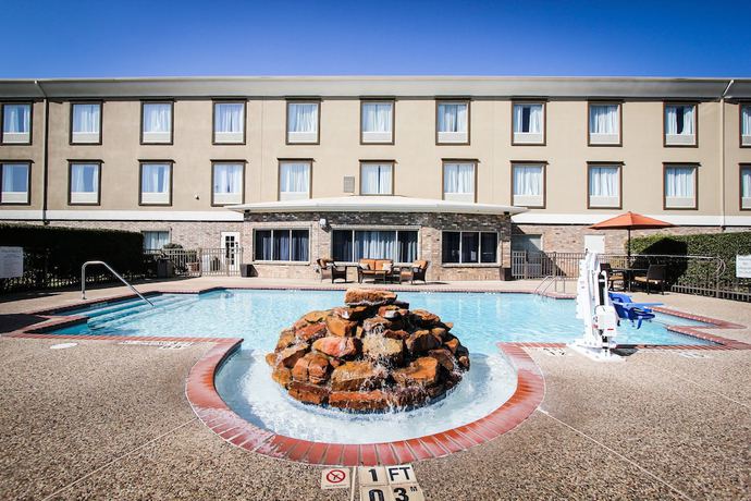Imagen de la piscina del Hotel Holiday Inn Express and Suites Nacogdoches, An Ihg. Foto 20