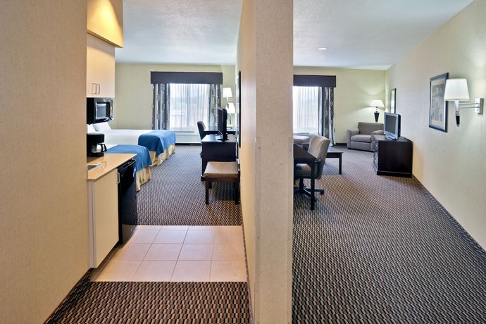 Imagen de la habitación del Hotel Holiday Inn Express and Suites Nampa - Idaho Center, An Ihg. Foto 16