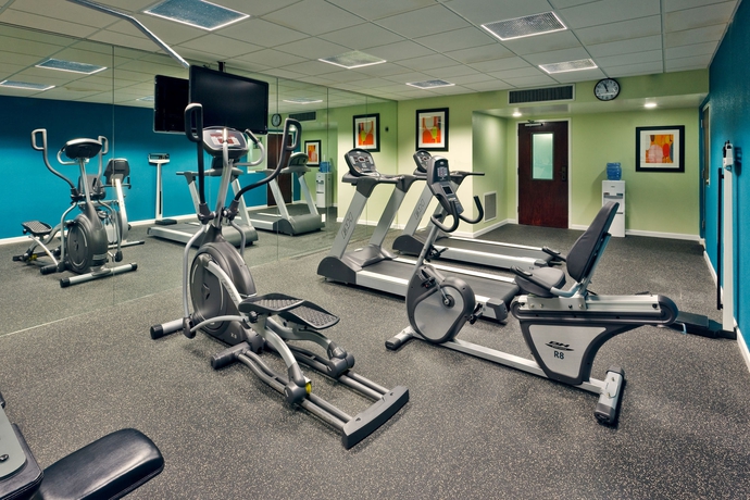 Imagen de los interiores del Hotel Holiday Inn Express and Suites Nashville - Brentwood I-65. Foto 15