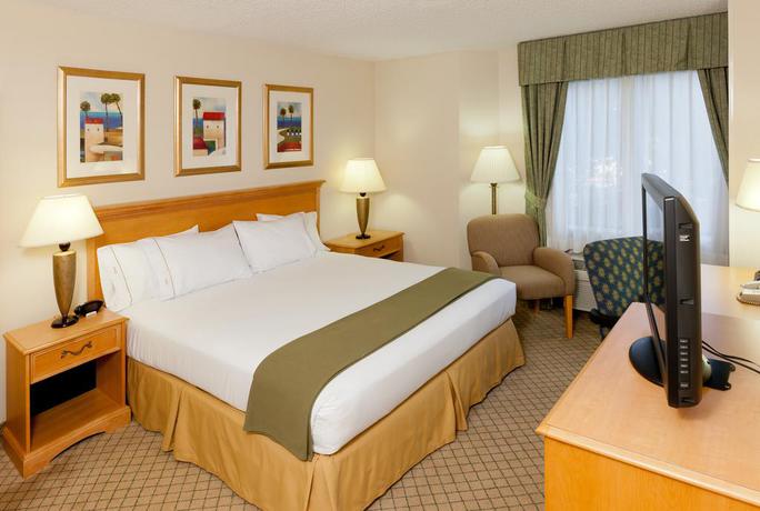 Imagen de la habitación del Hotel Holiday Inn Express and Suites Nearest Universal Orlando. Foto 3