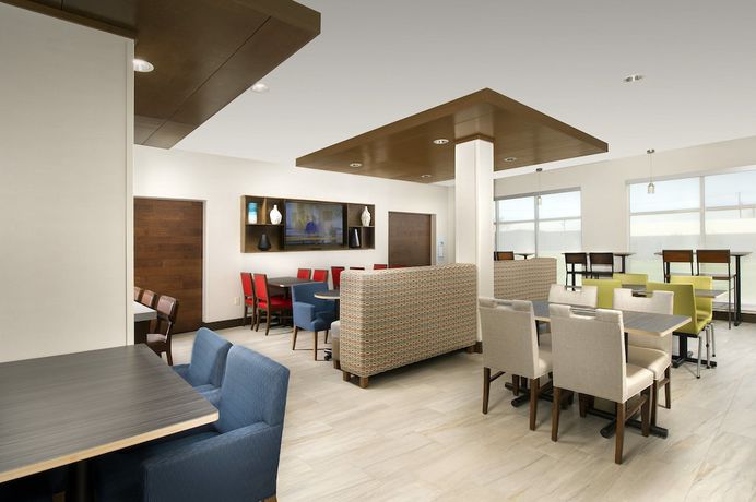 Imagen del bar/restaurante del Hotel Holiday Inn Express and Suites New Braunfels, An Ihg. Foto 4