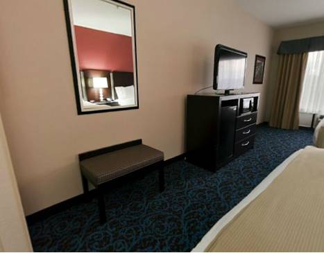 Imagen de la habitación del Hotel Holiday Inn Express and Suites New Philadelphia, An Ihg. Foto 3