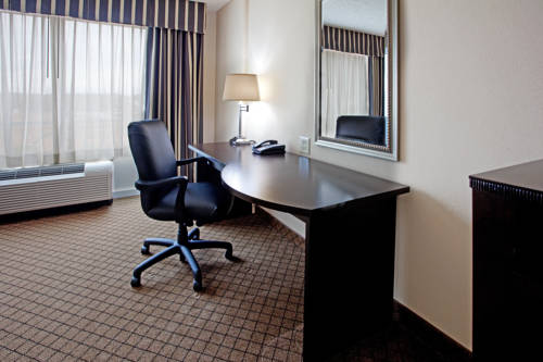 Imagen de la habitación del Hotel Holiday Inn Express and Suites Newberry, An Ihg. Foto 9