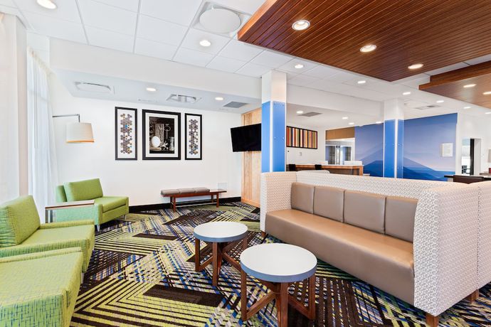 Imagen de los interiores del Hotel Holiday Inn Express and Suites Niceville - Eglin Area, an IHG. Foto 16