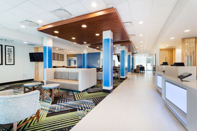 Imagen de los interiores del Hotel Holiday Inn Express and Suites Niceville - Eglin Area, an IHG. Foto 18