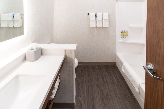Imagen de la habitación del Hotel Holiday Inn Express and Suites North Battleford, An Ihg. Foto 6