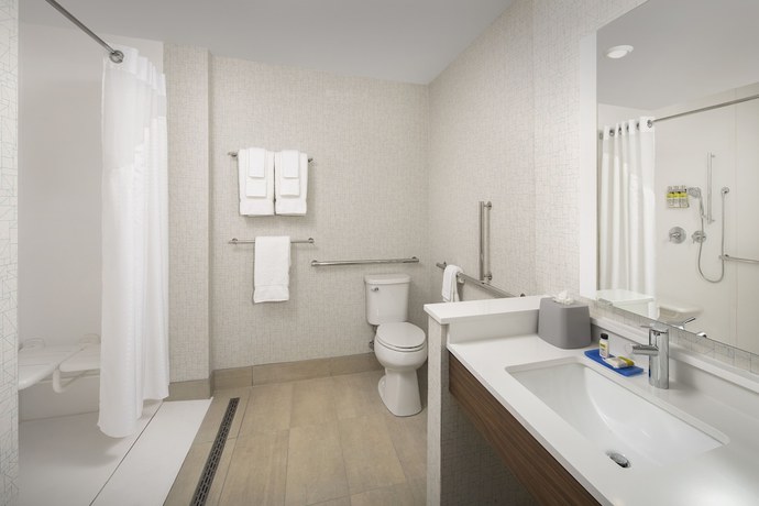 Imagen de la habitación del Hotel Holiday Inn Express and Suites North Brunswick, an IHG. Foto 5