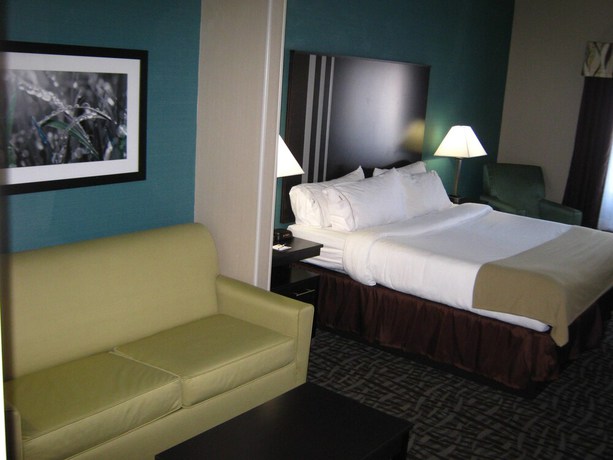 Imagen de la habitación del Hotel Holiday Inn Express and Suites North Lima, An Ihg. Foto 9