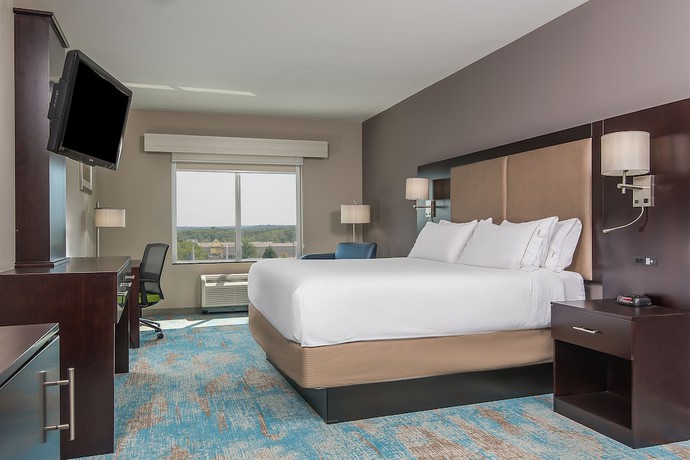 Imagen de la habitación del Hotel Holiday Inn Express and Suites Norwood-boston Area, An Ihg. Foto 3