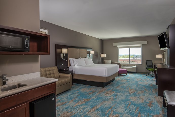 Imagen de la habitación del Hotel Holiday Inn Express and Suites Norwood-boston Area, An Ihg. Foto 6