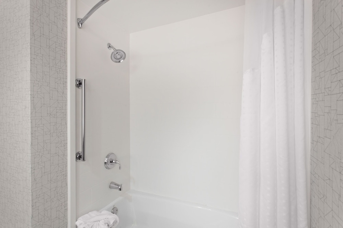 Imagen de la habitación del Hotel Holiday Inn Express and Suites Oakland-airport, An Ihg. Foto 12