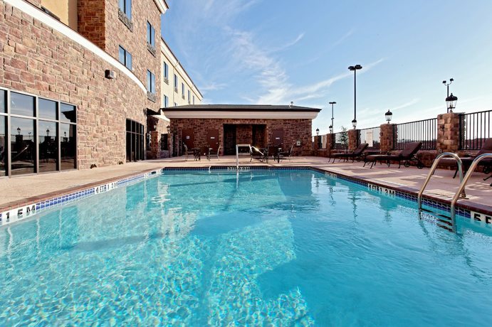 Imagen de la piscina del Hotel Holiday Inn Express and Suites - Odessa, an IHG. Foto 20