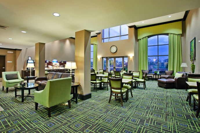 Imagen de los interiores del Hotel Holiday Inn Express and Suites Of Opelika/auburn, An Ihg. Foto 9