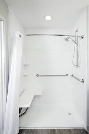 Imagen de la habitación del Hotel Holiday Inn Express and Suites Oklahoma City Dwtn - Bricktown, An Ihg. Foto 3