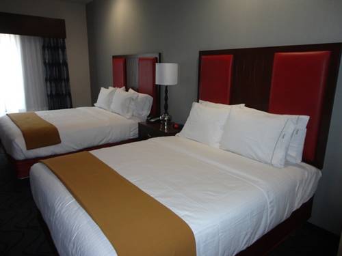 Imagen de la habitación del Hotel Holiday Inn Express and Suites Oklahoma City North, An Ihg. Foto 5