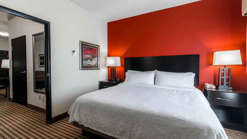 Imagen de la habitación del Hotel Holiday Inn Express and Suites Oklahoma City Northwest, An Ihg. Foto 7