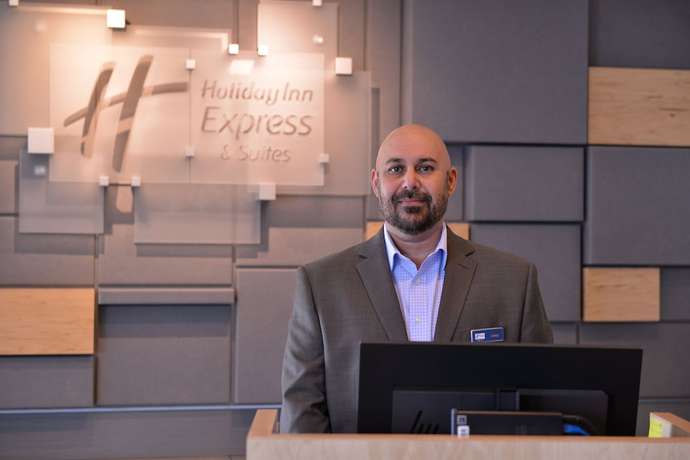 Imagen de los interiores del Hotel Holiday Inn Express and Suites Olathe West, an IHG. Foto 17