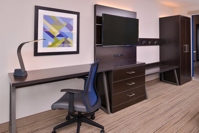 Imagen de la habitación del Hotel Holiday Inn Express and Suites Olathe West, an IHG. Foto 3