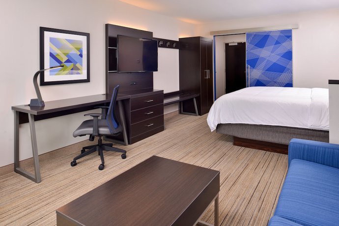 Imagen de la habitación del Hotel Holiday Inn Express and Suites Olathe West, an IHG. Foto 14