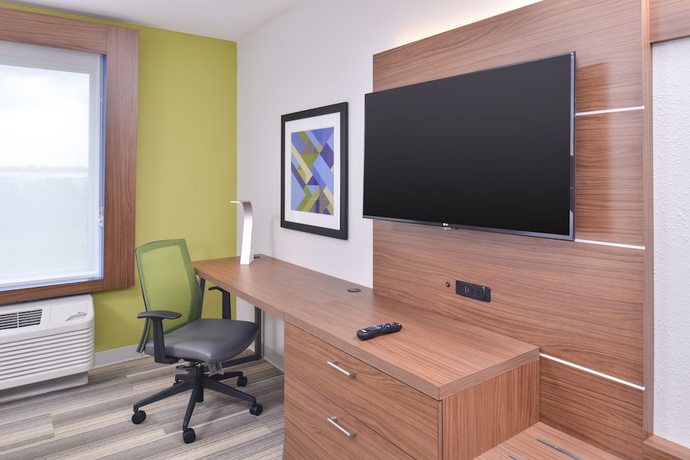 Imagen de la habitación del Hotel Holiday Inn Express and Suites Omaha Airport, An Ihg. Foto 7