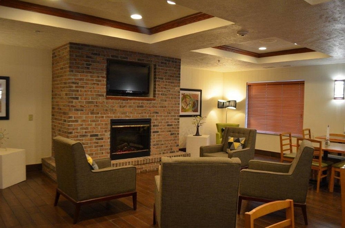 Imagen de los interiores del Hotel Holiday Inn Express and Suites Omaha West. Foto 9