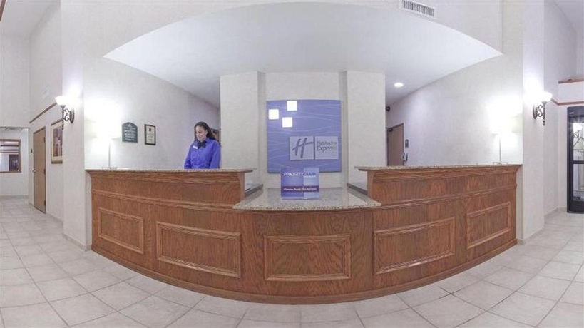 Imagen de los interiores del Hotel Holiday Inn Express and Suites Omaha West. Foto 12