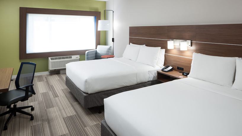 Imagen de la habitación del Hotel Holiday Inn Express and Suites Orlando at SeaWorld. Foto 2