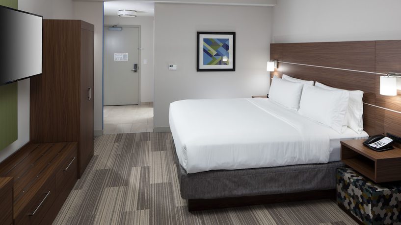 Imagen de la habitación del Hotel Holiday Inn Express and Suites Orlando at SeaWorld. Foto 4