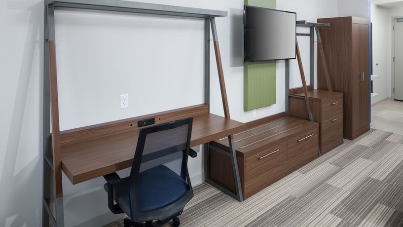 Imagen de la habitación del Hotel Holiday Inn Express and Suites Orlando at SeaWorld. Foto 5