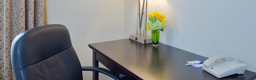 Imagen de la habitación del Hotel Holiday Inn Express and Suites Ottawa Airport, An Ihg. Foto 2