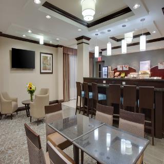 Imagen general del Hotel Holiday Inn Express and Suites Ottawa East-Orleans. Foto 7