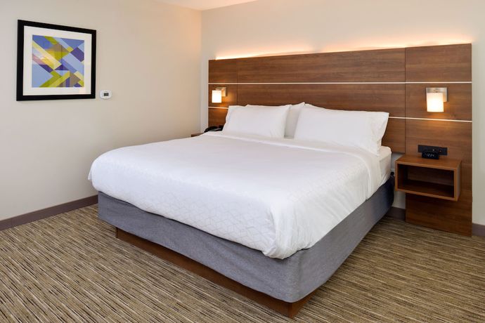 Imagen de la habitación del Hotel Holiday Inn Express and Suites Ottumwa, An Ihg. Foto 17