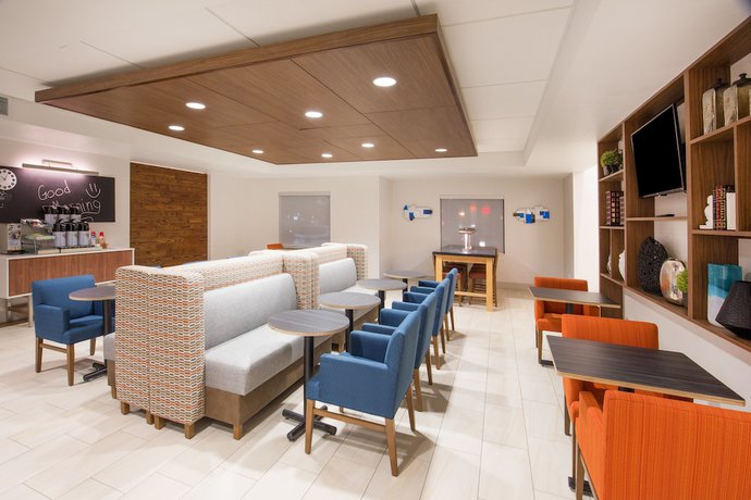 Imagen de los interiores del Hotel Holiday Inn Express and Suites Pahrump, An Ihg. Foto 14