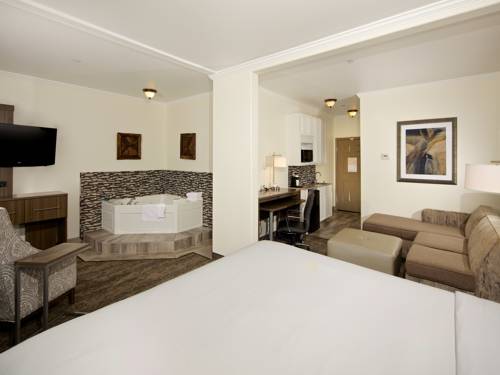 Imagen de la habitación del Hotel Holiday Inn Express and Suites Paso Robles, An Ihg. Foto 4