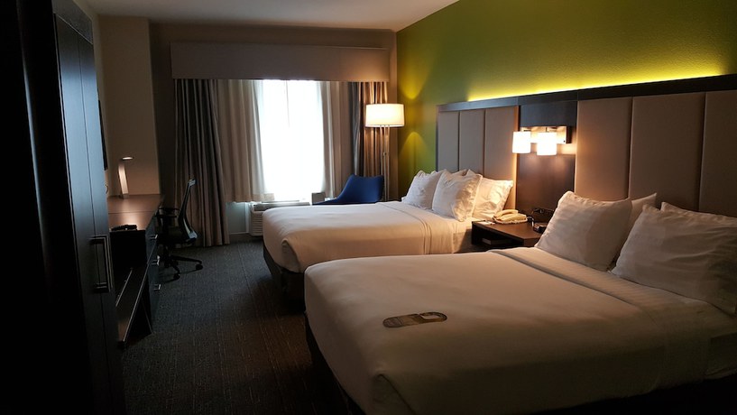 Imagen de la habitación del Hotel Holiday Inn Express and Suites Pearland, An Ihg. Foto 11