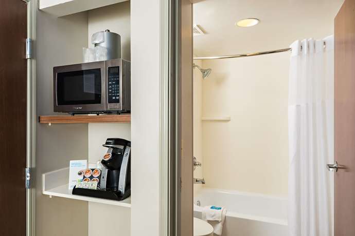 Imagen de la habitación del Hotel Holiday Inn Express and Suites Peoria North - Glendale, An Ihg. Foto 9