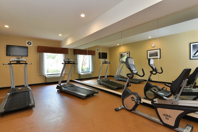 Imagen de los interiores del Hotel Holiday Inn Express and Suites Petersburg-dinwiddie, An Ihg. Foto 19