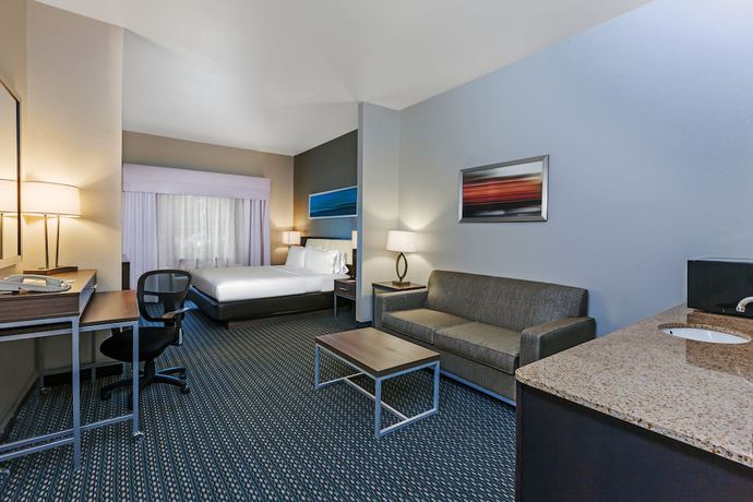 Imagen de la habitación del Hotel Holiday Inn Express and Suites Pharr, an IHG. Foto 7