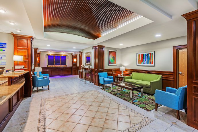 Imagen de los interiores del Hotel Holiday Inn Express and Suites Pharr, an IHG. Foto 18