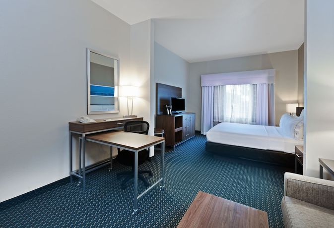 Imagen de la habitación del Hotel Holiday Inn Express and Suites Pharr, an IHG. Foto 11