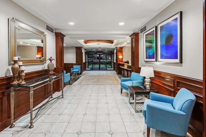 Imagen de los interiores del Hotel Holiday Inn Express and Suites Pharr, an IHG. Foto 20