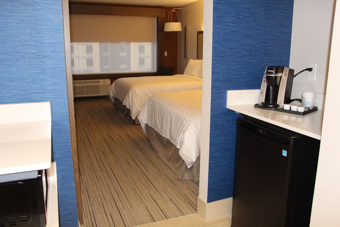 Imagen de la habitación del Hotel Holiday Inn Express and Suites Phoenix - Airport North, an IHG. Foto 8