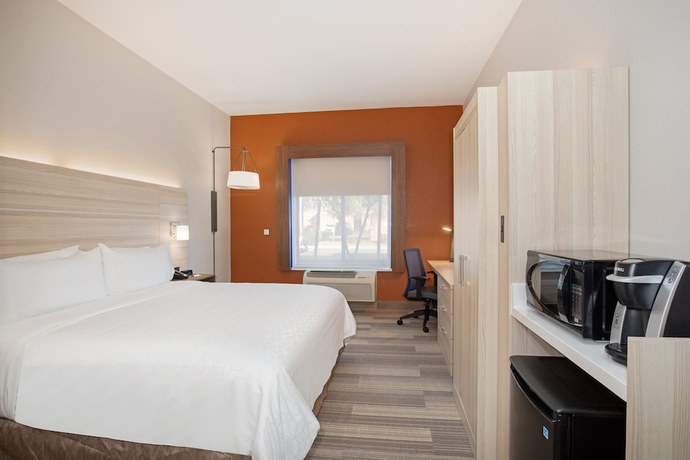Imagen de la habitación del Hotel Holiday Inn Express and Suites Phoenix - Glendale Sports Dist, an IHG. Foto 8